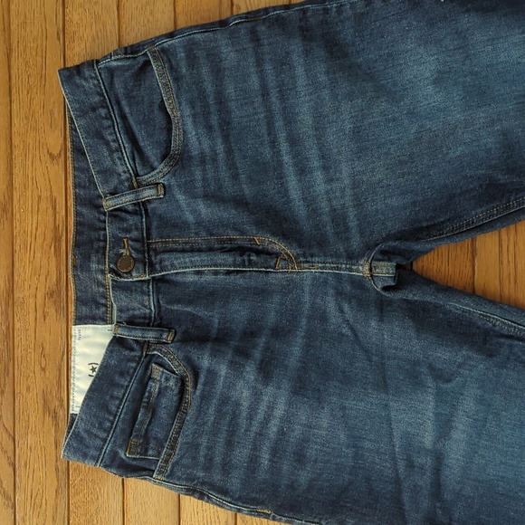 Banana Republic Blue Jeans 32" x 30" (Like New) - Picture 5 of 10